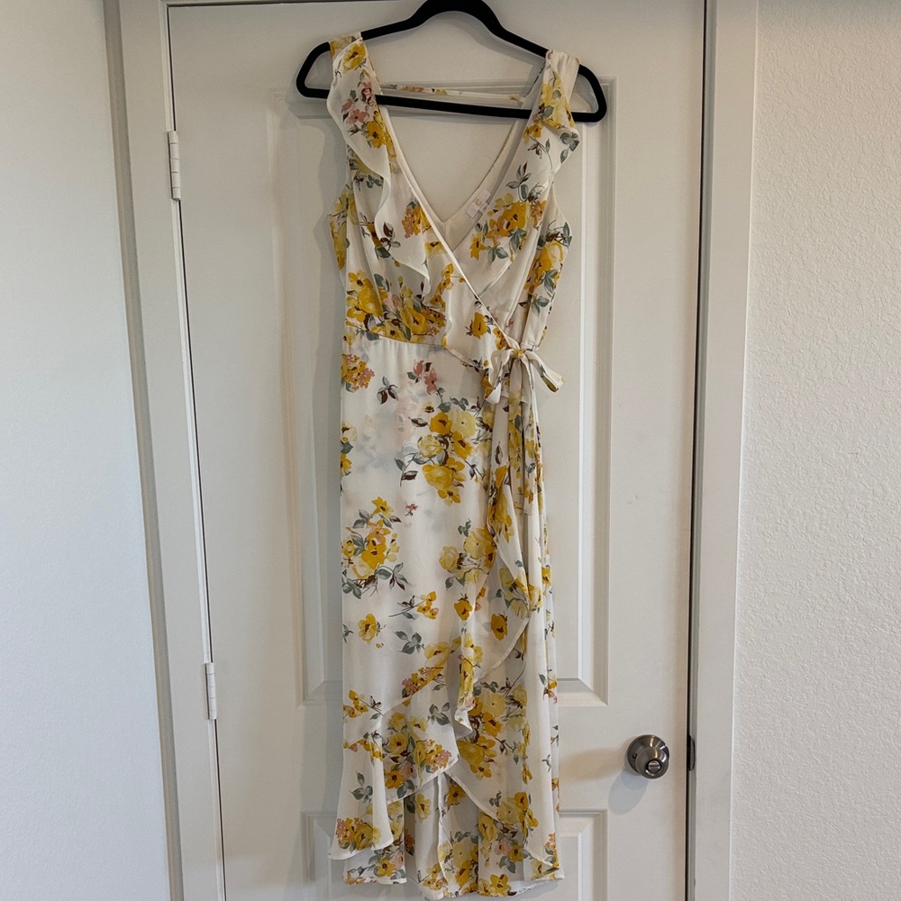 Floral Wrap Midi Dress in Yellow on White